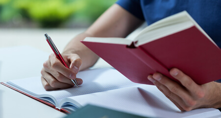 資格不要の副業と資格が活かせる副業