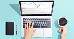 RSIの逆張り手法はだましが多い？ダイバージェンスによる順張り戦略を解説